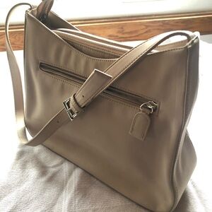 Vintage St. John’s Bay Tan Leather Shoulder Bag